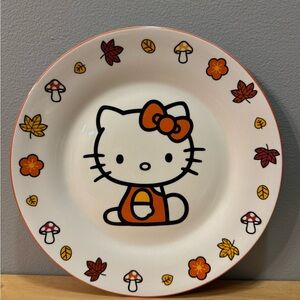 Hello Kitty Fall Plate set of 4...purr-fect for the season.